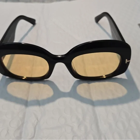 Tom Ford FT219 Black Frame Sunglasses with Gold Tint Lenses  display picture 1